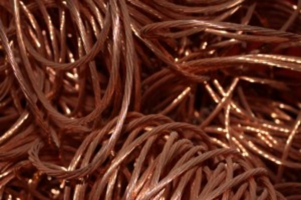 Rapporto tra il prezzo del rame a Shanghai e Londra